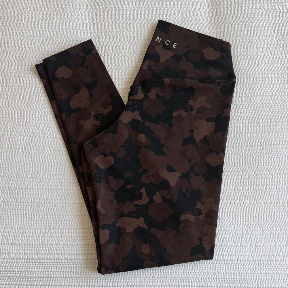 Brown Camo High-Waist Active Leggings